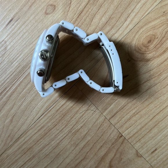 ToyWatch White Chronograph Women's Watch - Picture 4 of 4